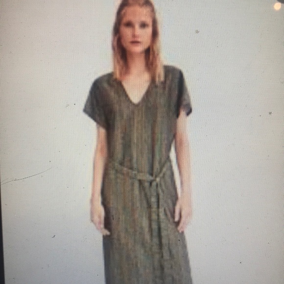 “ZARA” NWT “Textured” Dress. - Picture 4 of 16